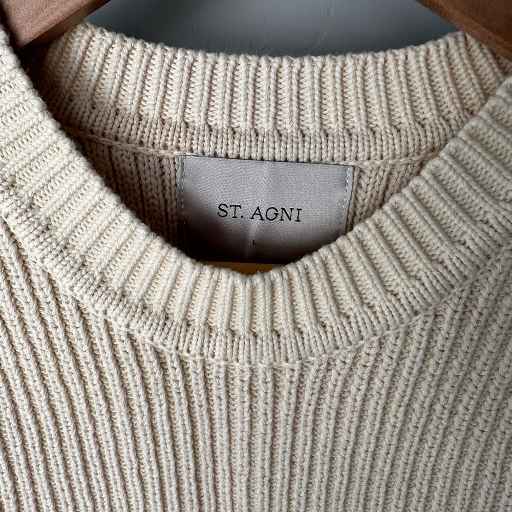 Ivory Crew Neck Sweater Vest with Ribbed Knit Pattern